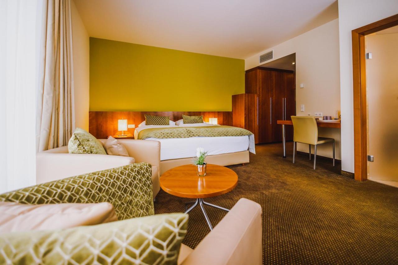 Seehotel Sued By S4Y Velden am Woerthersee Exterior photo